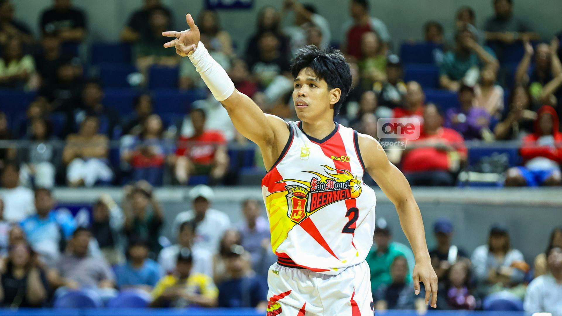 PBA: Don Trollano erupts for 33 points as San Miguel posts 2-1 lead over Ginebra in semis